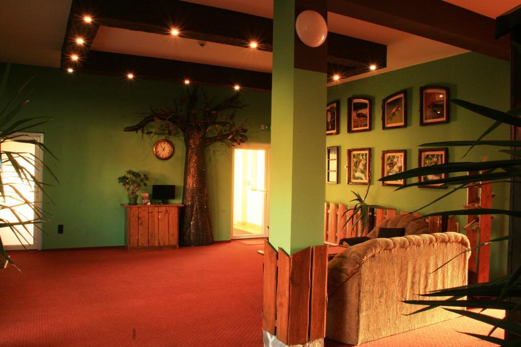 Hotel Kuznia Oberza Polska Łysomice Εξωτερικό φωτογραφία