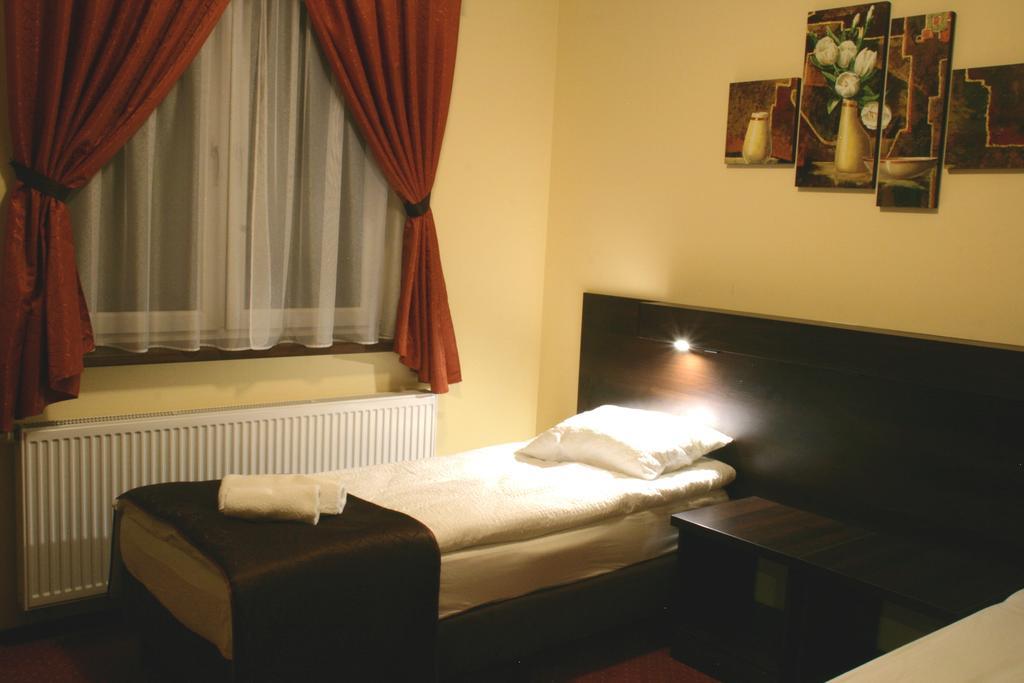 Hotel Kuznia Oberza Polska Łysomice Δωμάτιο φωτογραφία